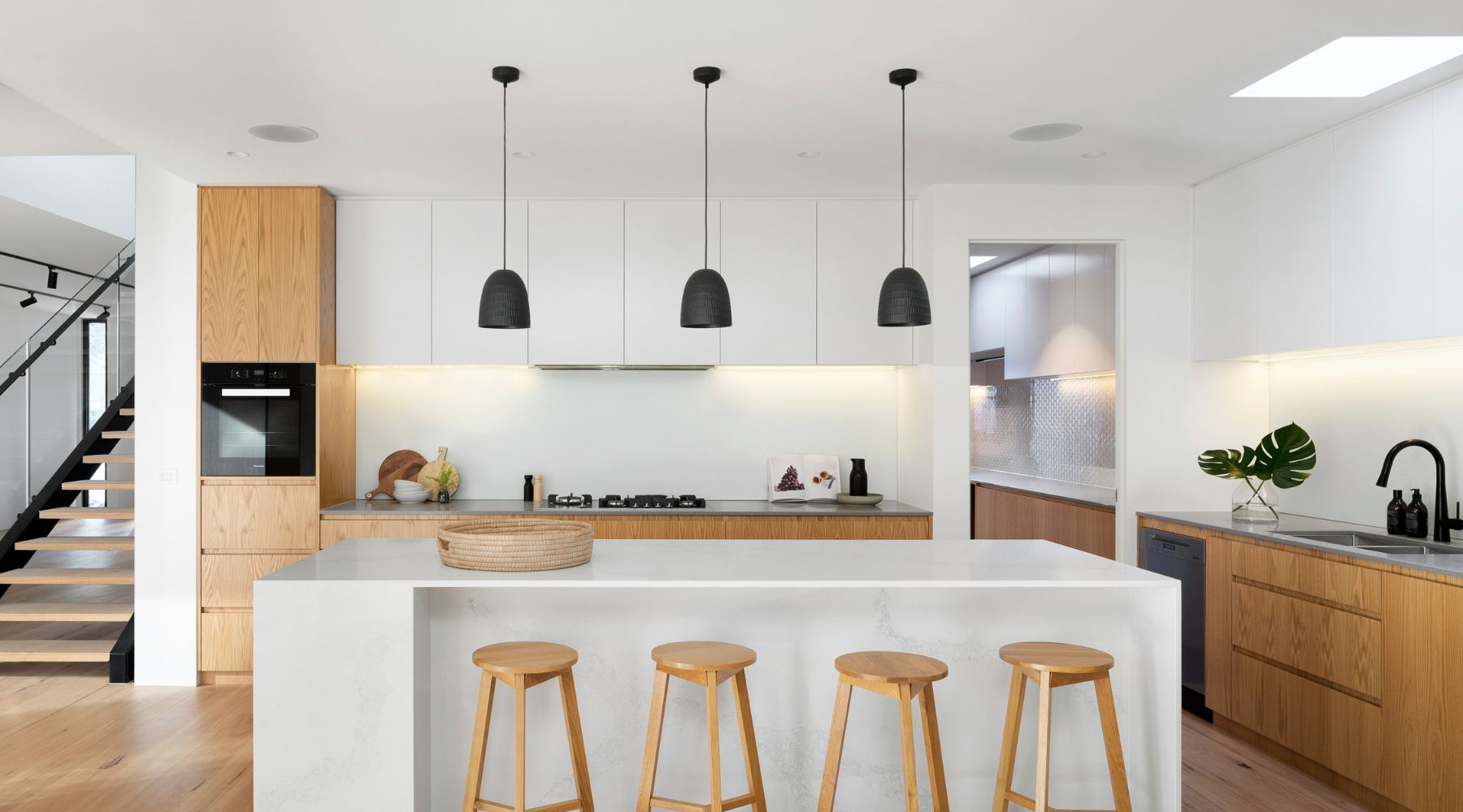 Energy-Efficient Lighting: A Winning Combination of Style, Functionality, and Sustainability