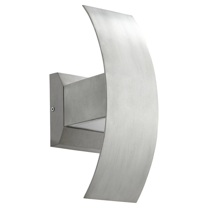 Quorum - 9720-16 - LED Wall Sconce - Curvo - Brushed Aluminum