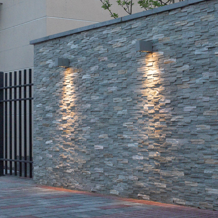 LED Outdoor Wall Mount from the Oscar collection in Graphite Grey finish