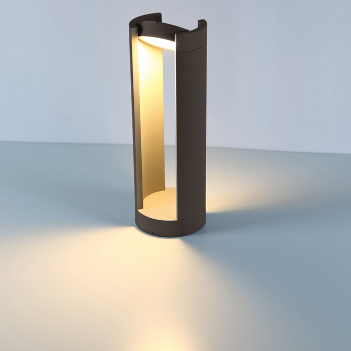 LED Bollard from the Led Bollard collection in Graphite Grey finish