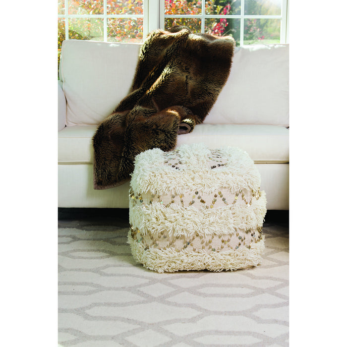 Pouf from the Hannah collection in Crema finish