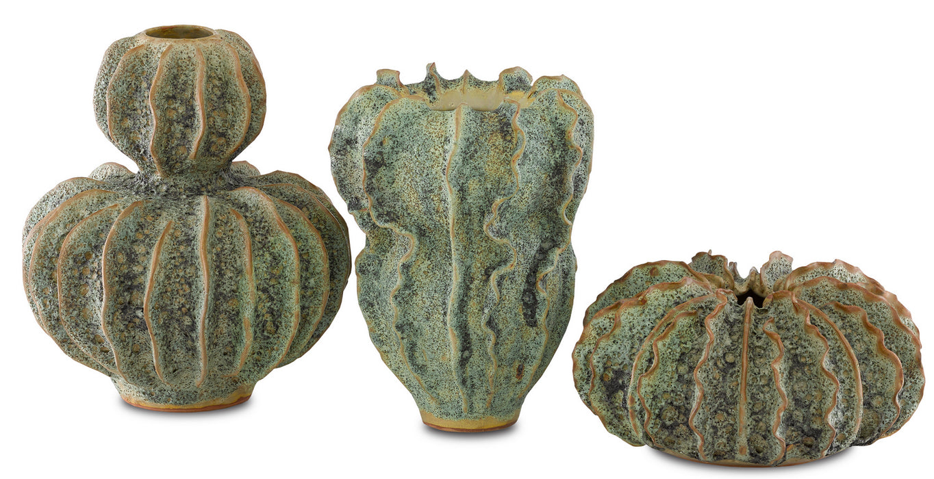 Vase in Moss Green finish