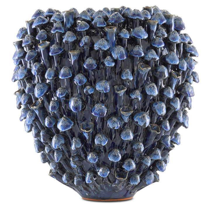 Vase in Blue finish