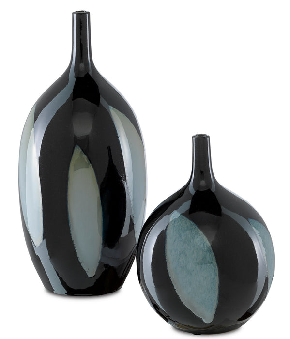 Vase in Black/Steel Blue finish