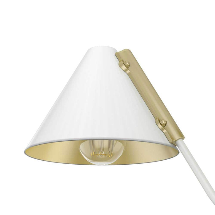 Hunter Grove Isle Four Light Chandelier